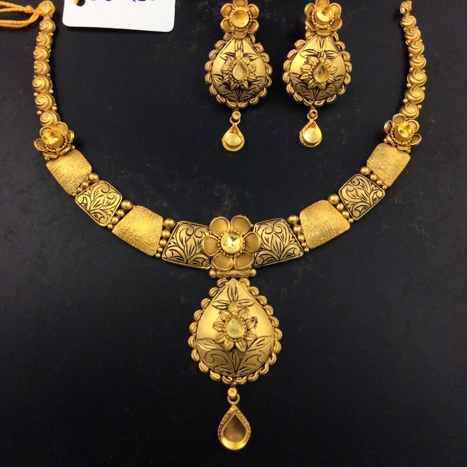 22k gold lotus design necklace set