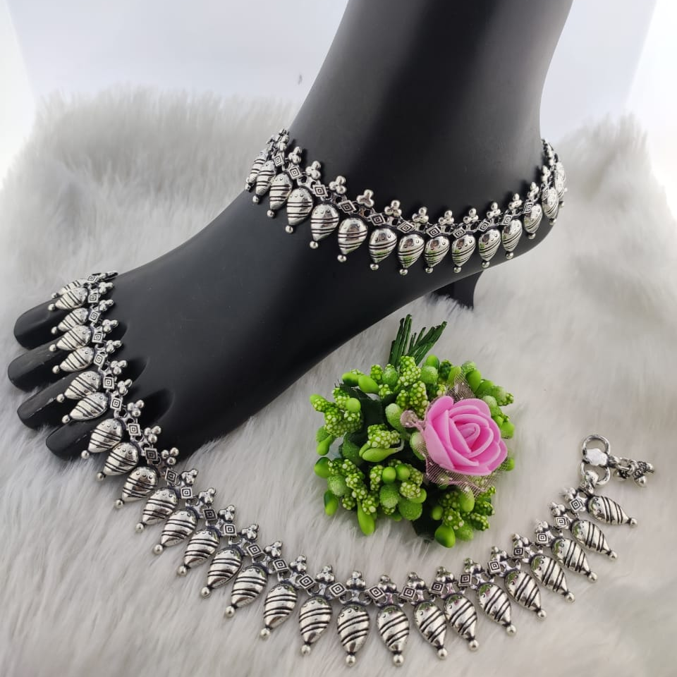 Silver Ladies Antique Oxidised Payals