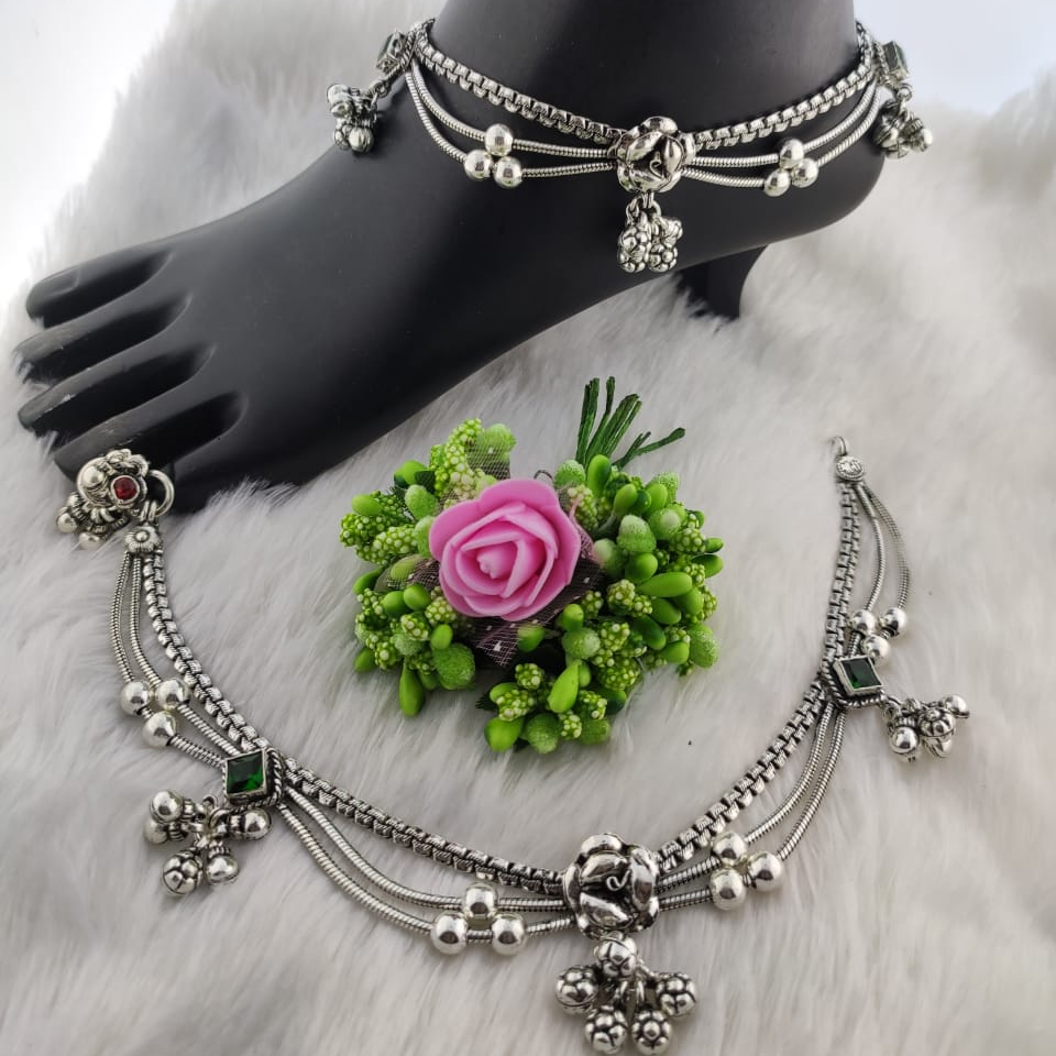 Silver ladies oxidised antique payals - Image 4