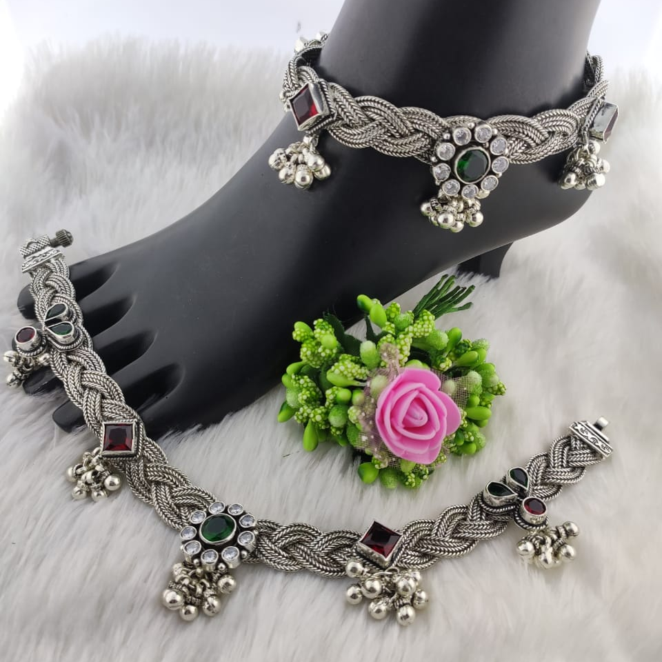 Silver ladies antique kundan payals - Image 5