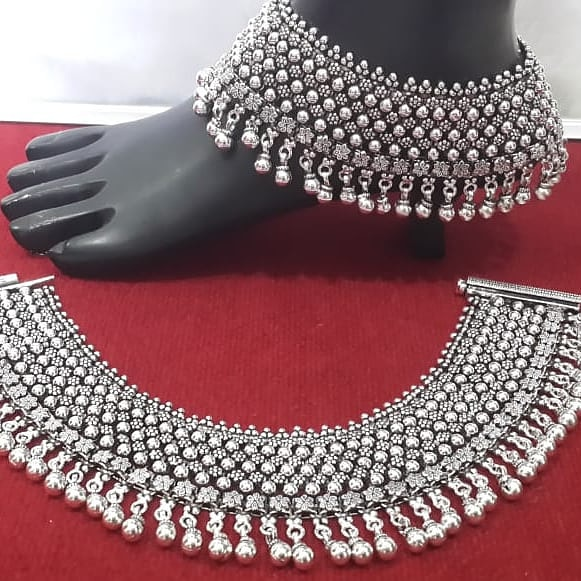 Silver ladies antique patta payals
