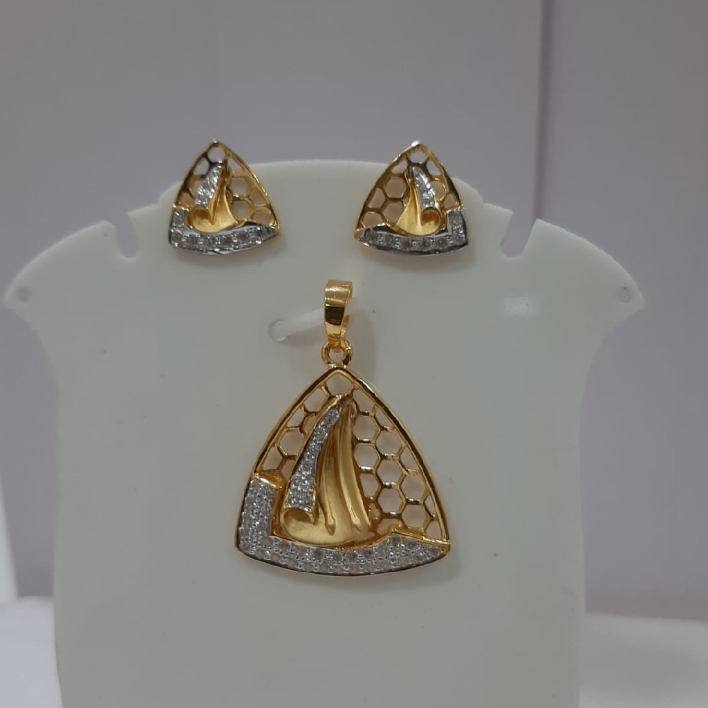 22k gold diamond shell shape pendent set