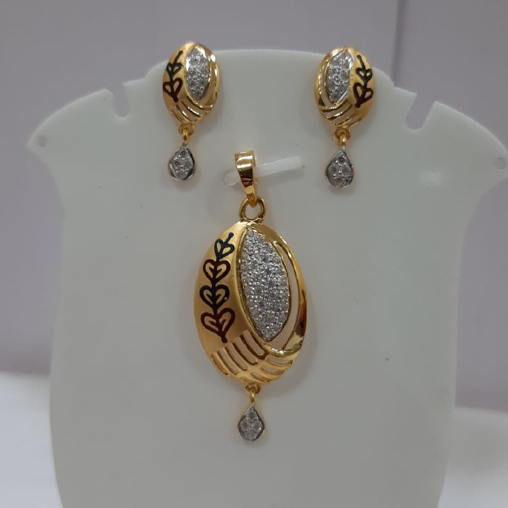22k gold diamond light weight pendant set