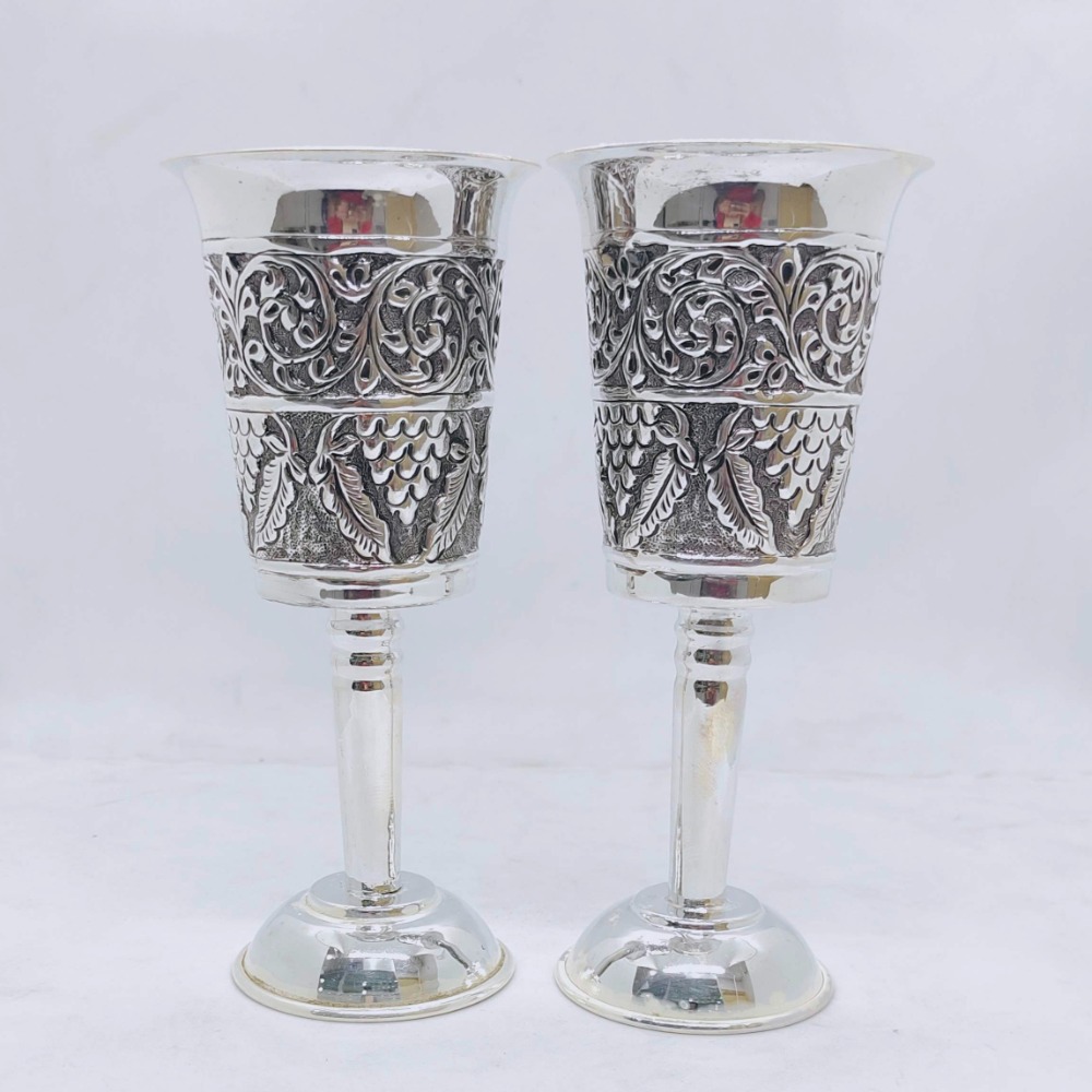 Stylish real silver wine glasses in fine antique carvings by puran