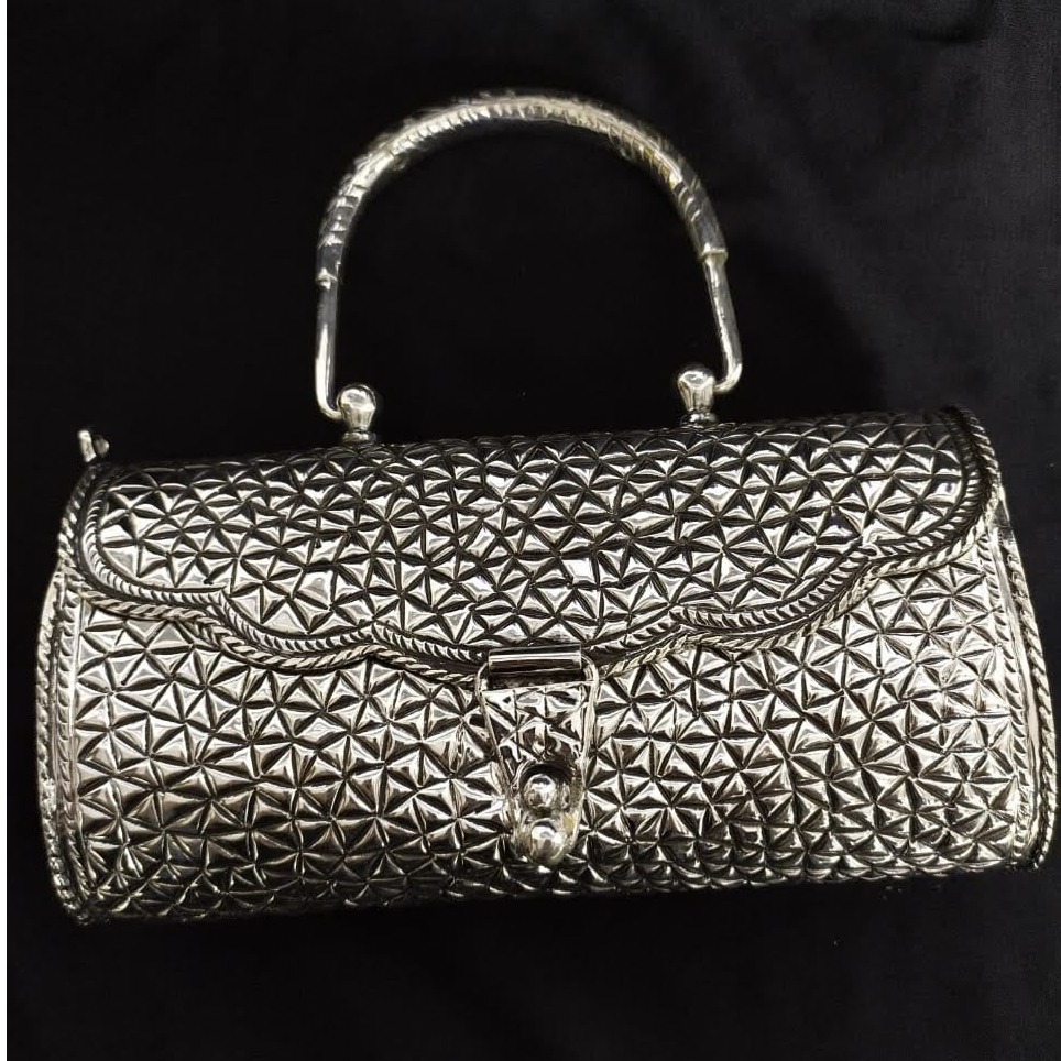 925 pure silver ladies clutch with handle in fine nakashii pO-164-17