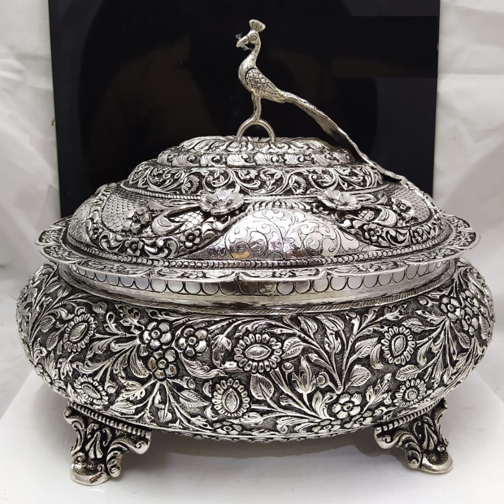 925 pure silver dry fruit box (pandan) in deep carvings pO-147-09