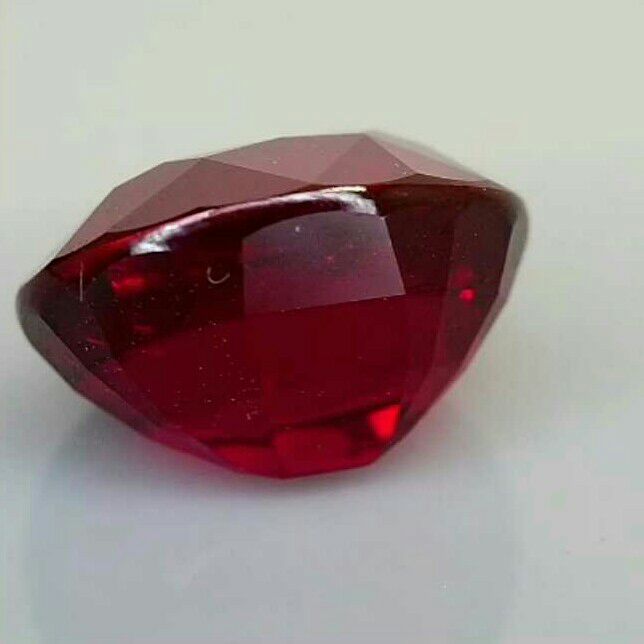 7ct Red Ruby - Image 4