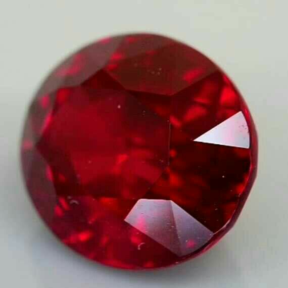 7ct Red Ruby - Image 3