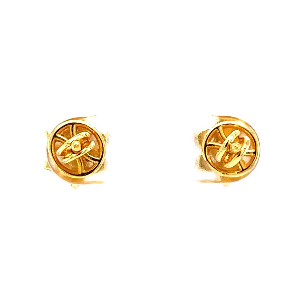 Traditional kudi seven diamond star stud in yellow gold - Image 5