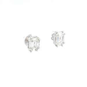 Emerald cut pressure set solitaire studs in white gold 0top43