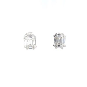 Emerald cut pressure set solitaire studs in white gold 0top43