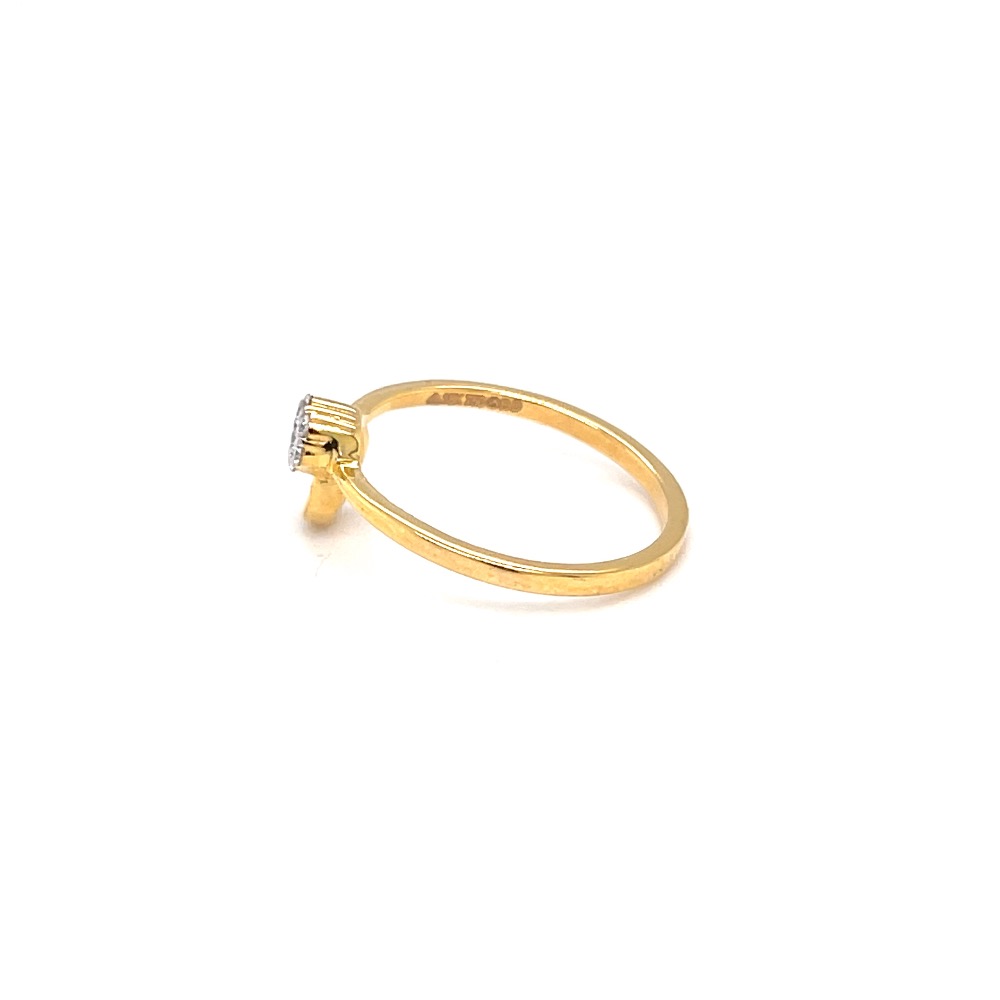 Seven diamond flower with a golden loop in hallmark yellow gold - Image 4
