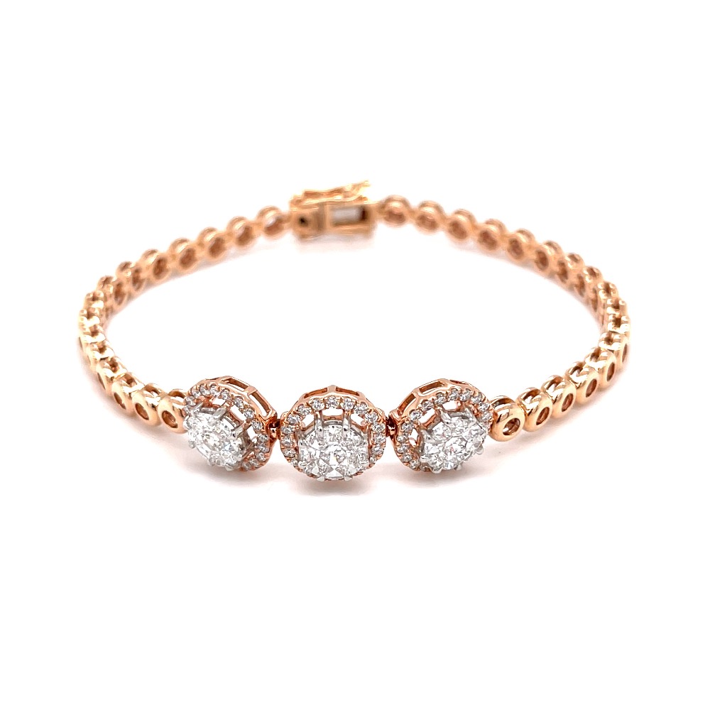Trio pressure set eva diamonds with round bracket