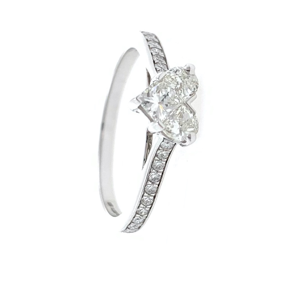 18kt / 750 white gold classic heart diamond ladies ring 9lr325