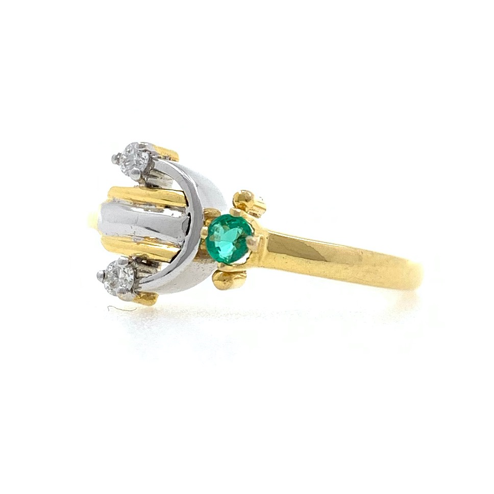 18kt / 750 Yellow Gold Simple Diamond & Emerald Ladies Ring 9LR301 - Image 4