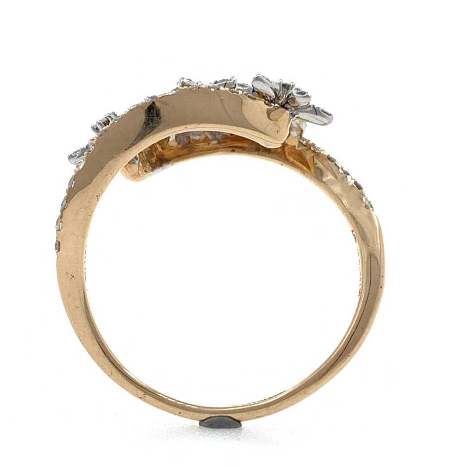 18kt / 750 rose gold three flower diamond ladies ring 9lr3 - Image 5