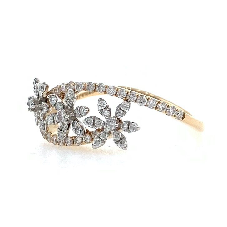 18kt / 750 rose gold three flower diamond ladies ring 9lr3 - Image 3