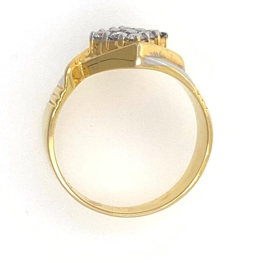 18kt yellow gold contempory handmade kite shaped diamond gents ring 7gr30 - Image 3