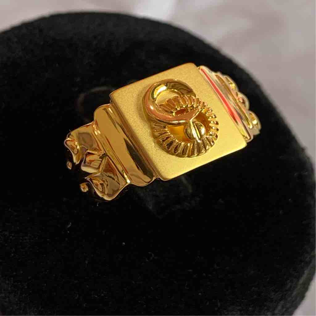 Antique gents ring