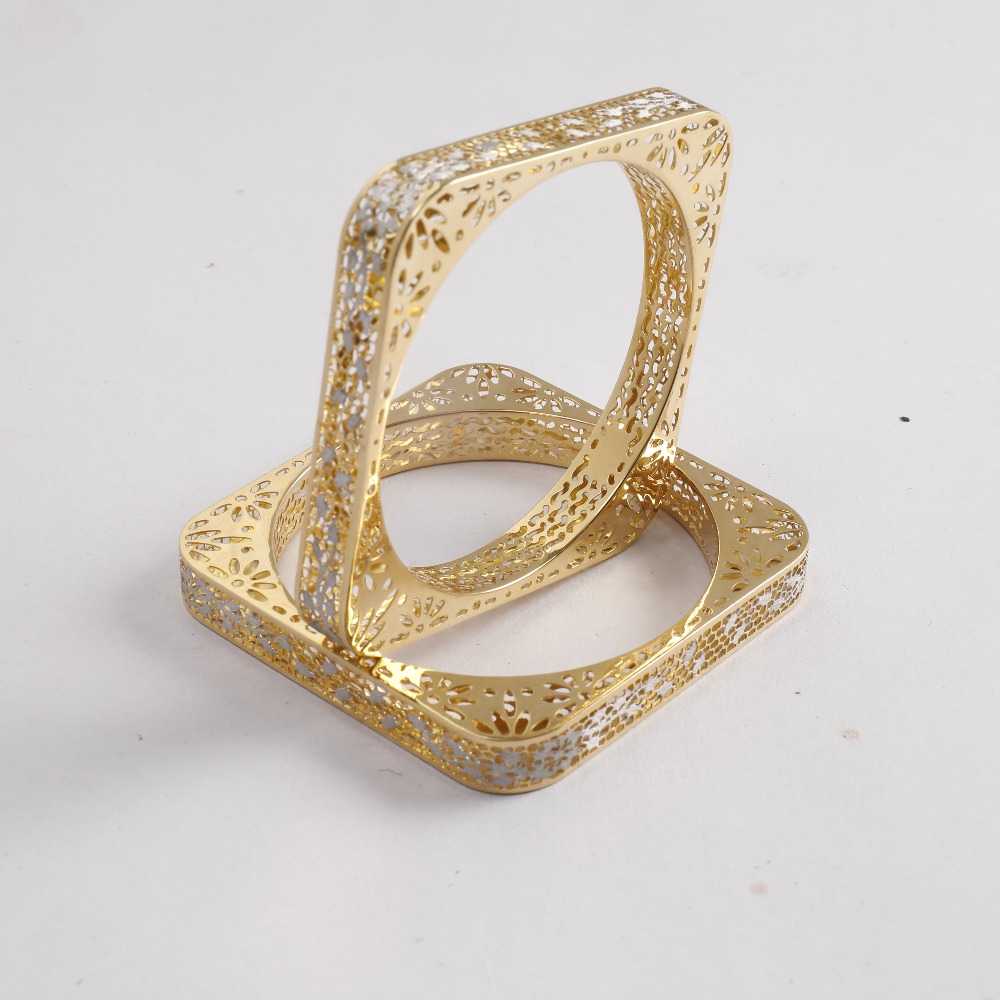 Gold bangle