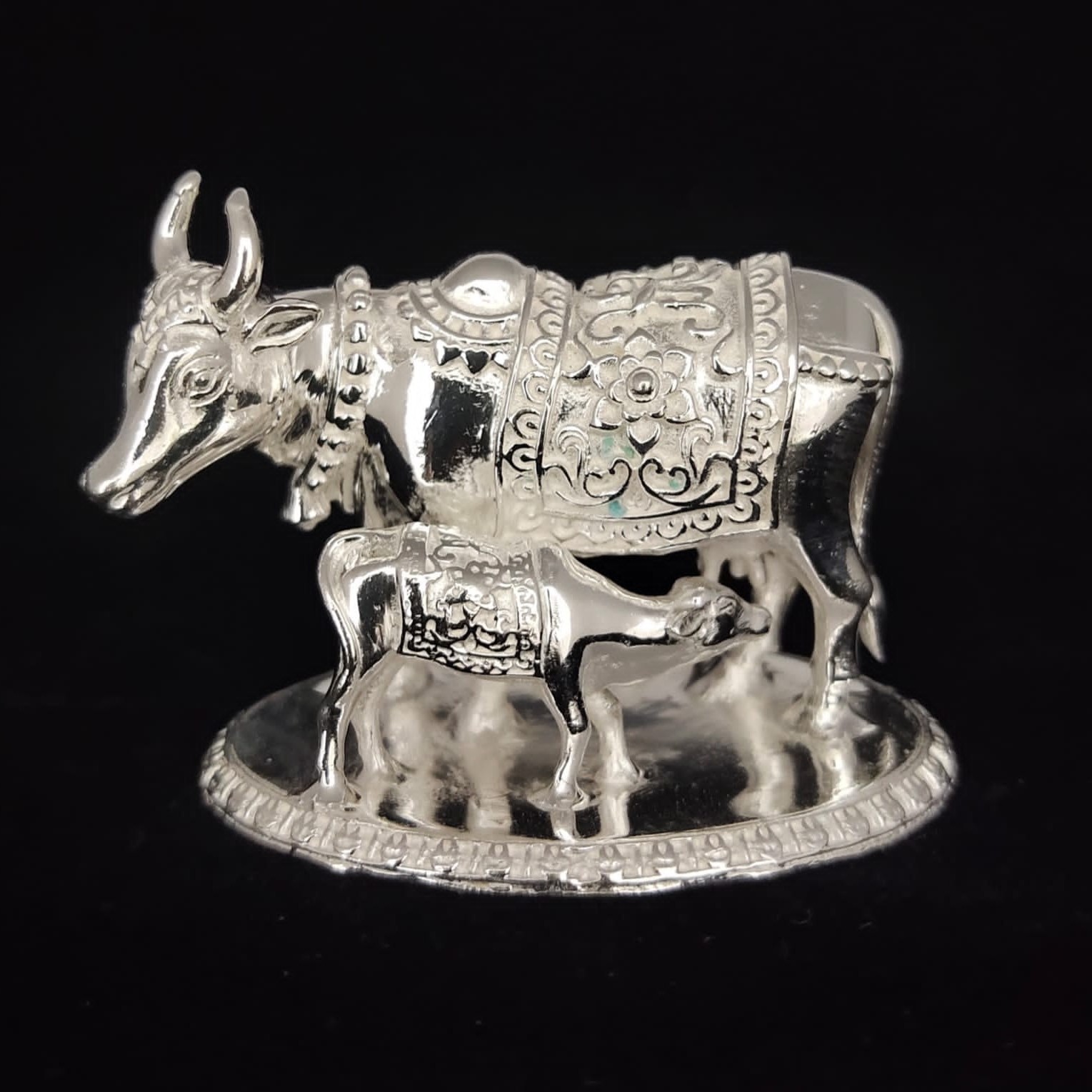 925 Silver Cow Bachda Idol