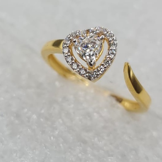 916 gold cz heart shape ring