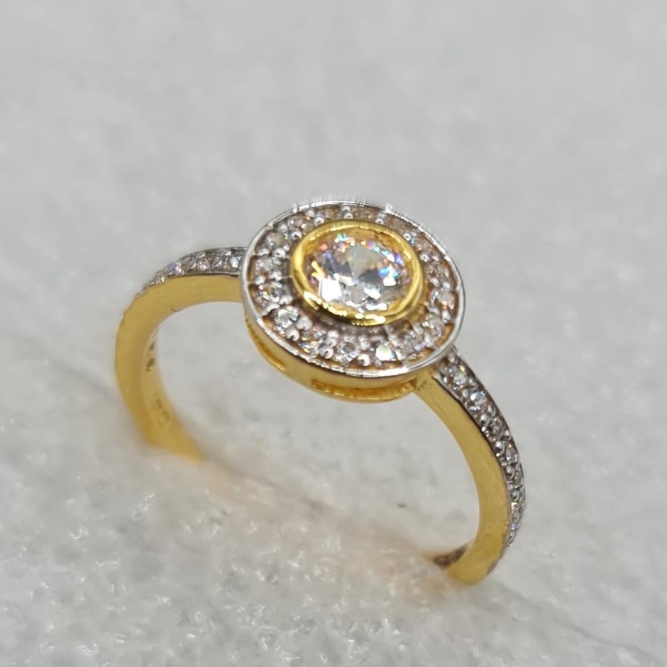 916 gold cz round shape ring