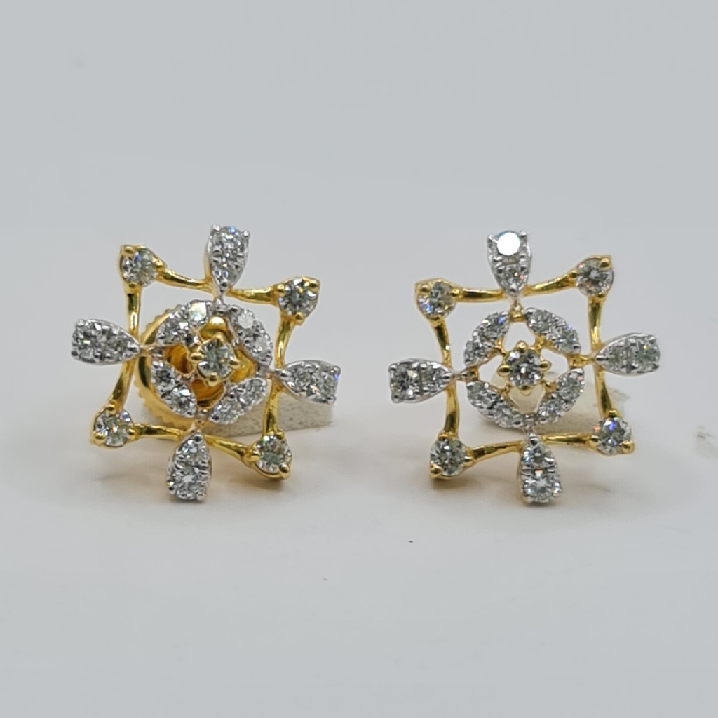 18 kt hallmark  gold real diamond  Classy earing