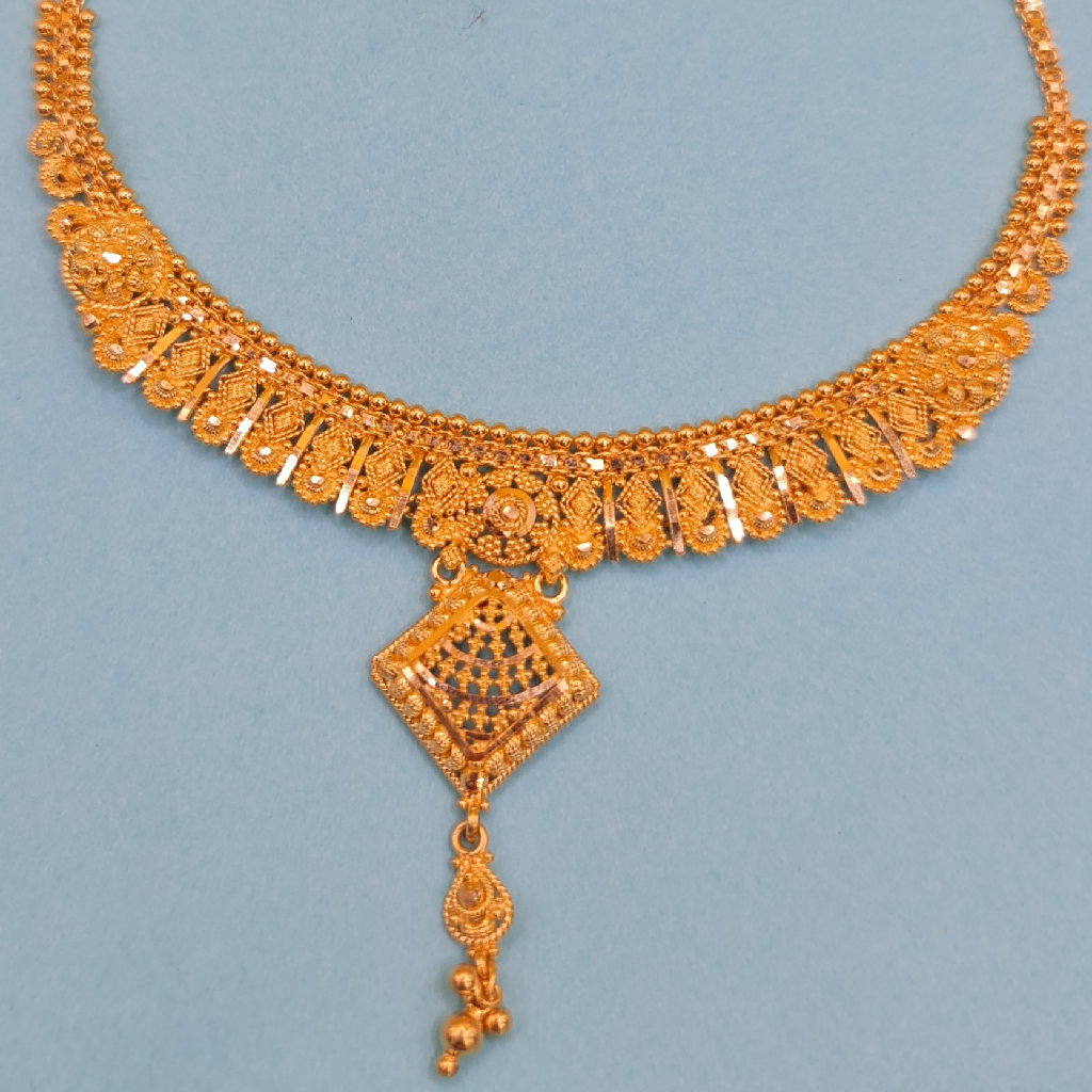 916 HALLMARK GOLD NECKLACE
