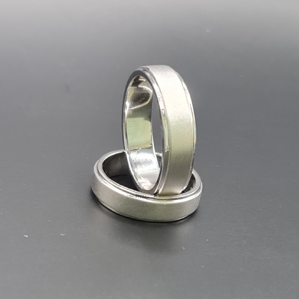 95 PLATINUM RING