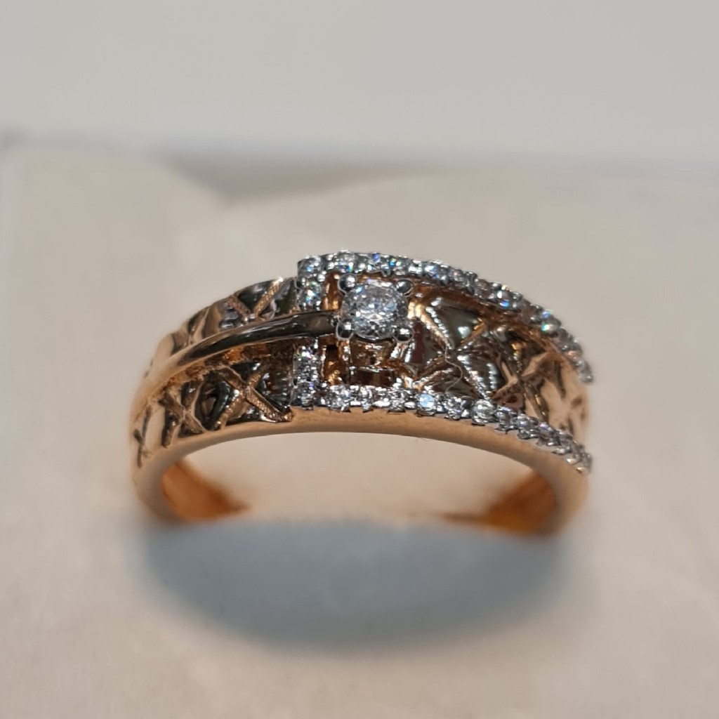 18 KT HALLMARK GOLD RING