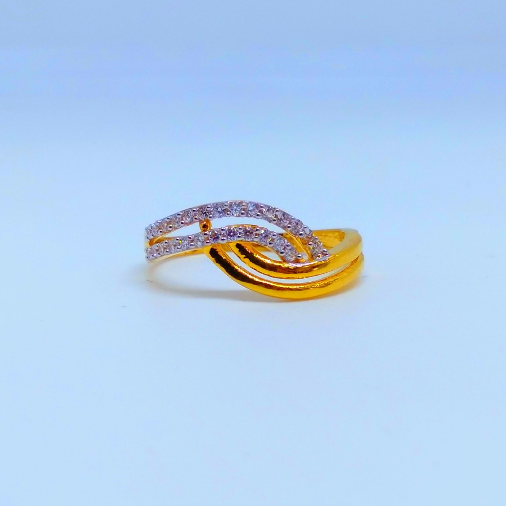 22 KT 916 Hallmark classic ladies Ring