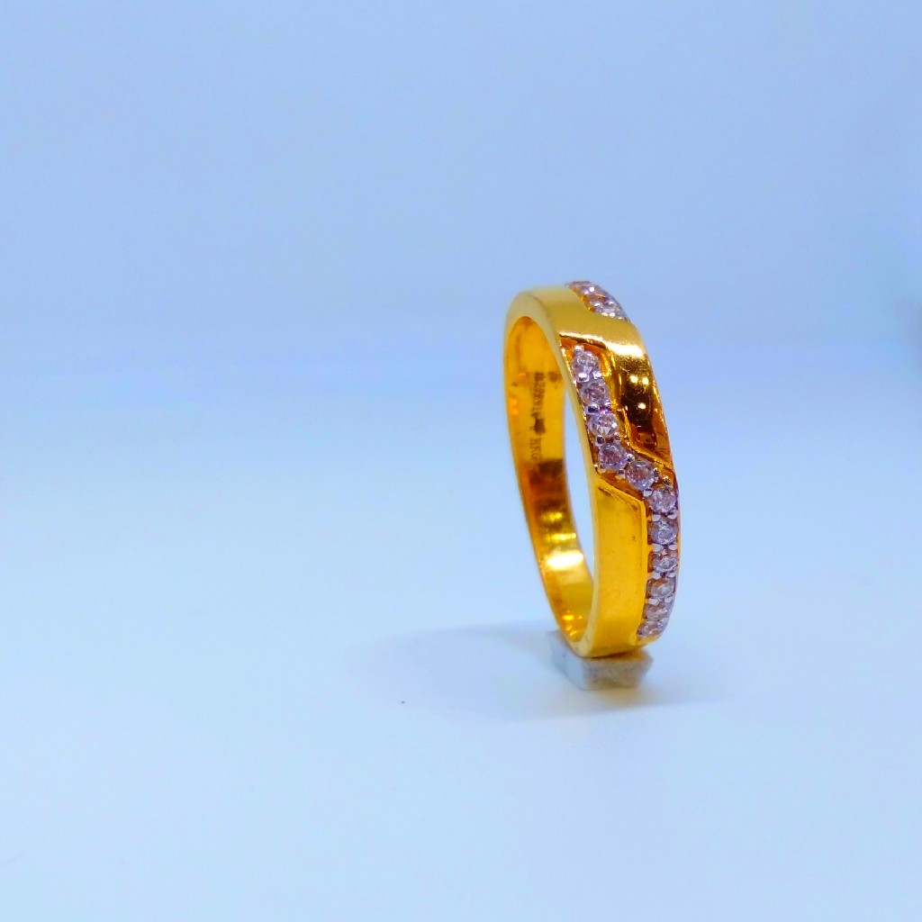 22 KT 916 Hallmark Fancy diamond gents ring - Image 3