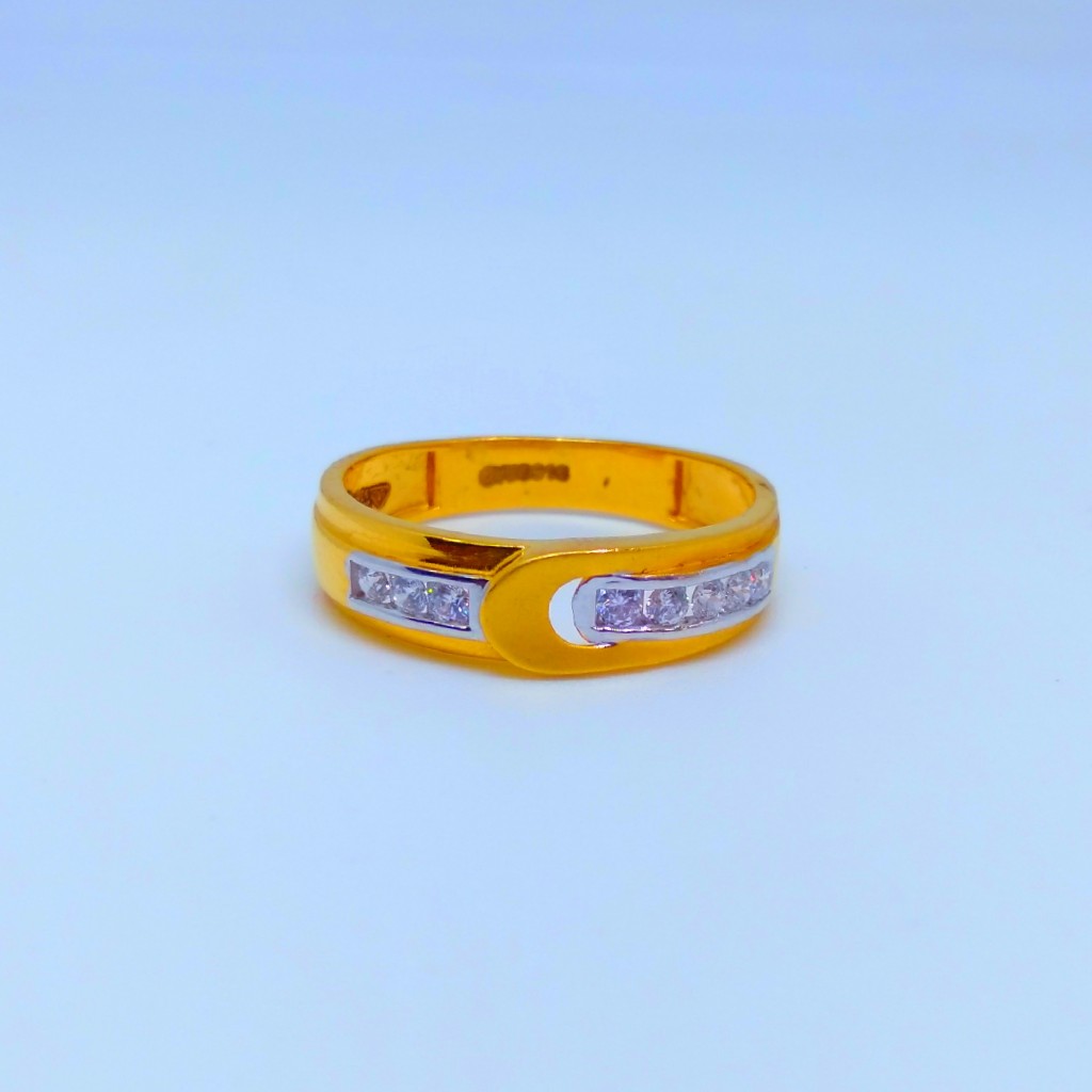 22 KT 916 Hallmark fancy diamond gents ring - Image 4