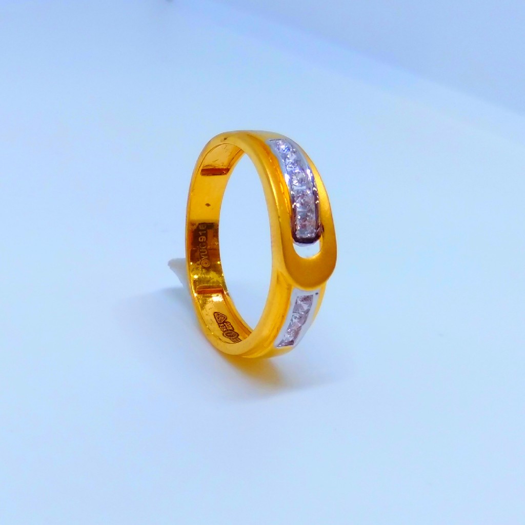 22 KT 916 Hallmark fancy diamond gents ring - Image 3