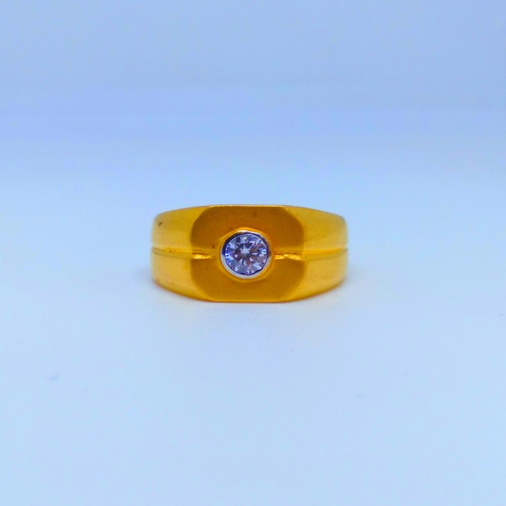 22 KT 916 Hallmark Classic design gents ring