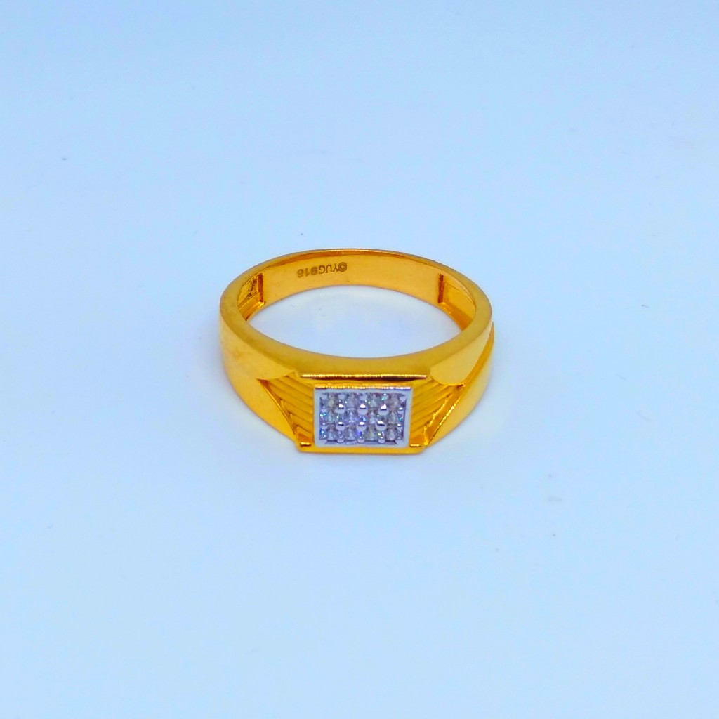 22 KT 916 Hallmark square design fancy diamond gents ring - Image 3
