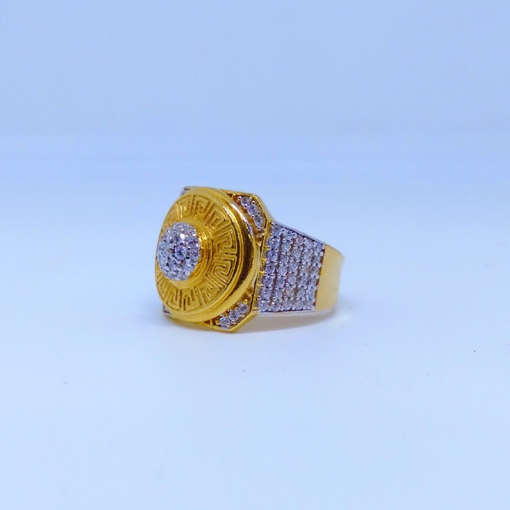 22 KT 916 Hallmark round shape gents diamond ring - Image 2
