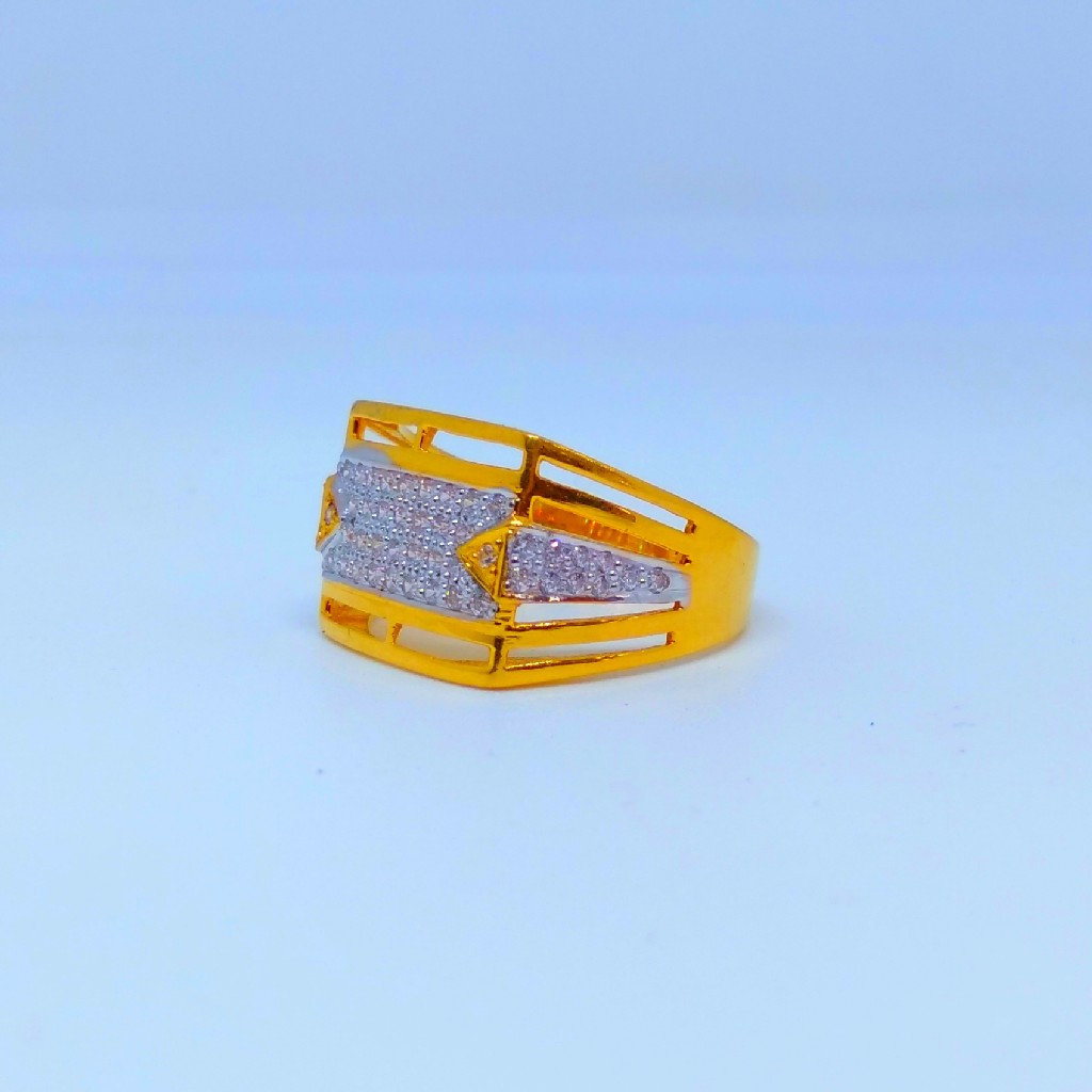 22 KT 916 Hallmark fancy gents diamond ring - Image 2