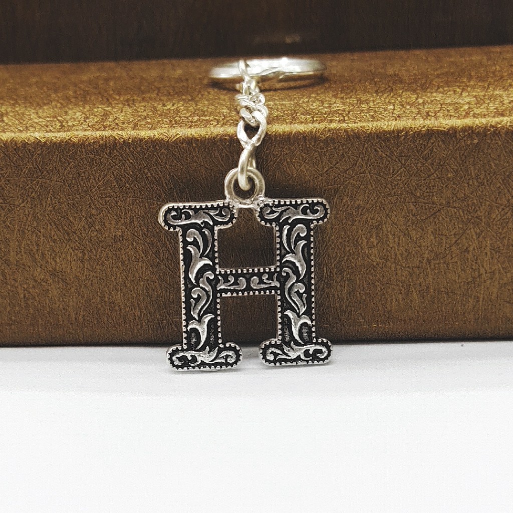 Silver keychain alphabet letter(h) - Image 3