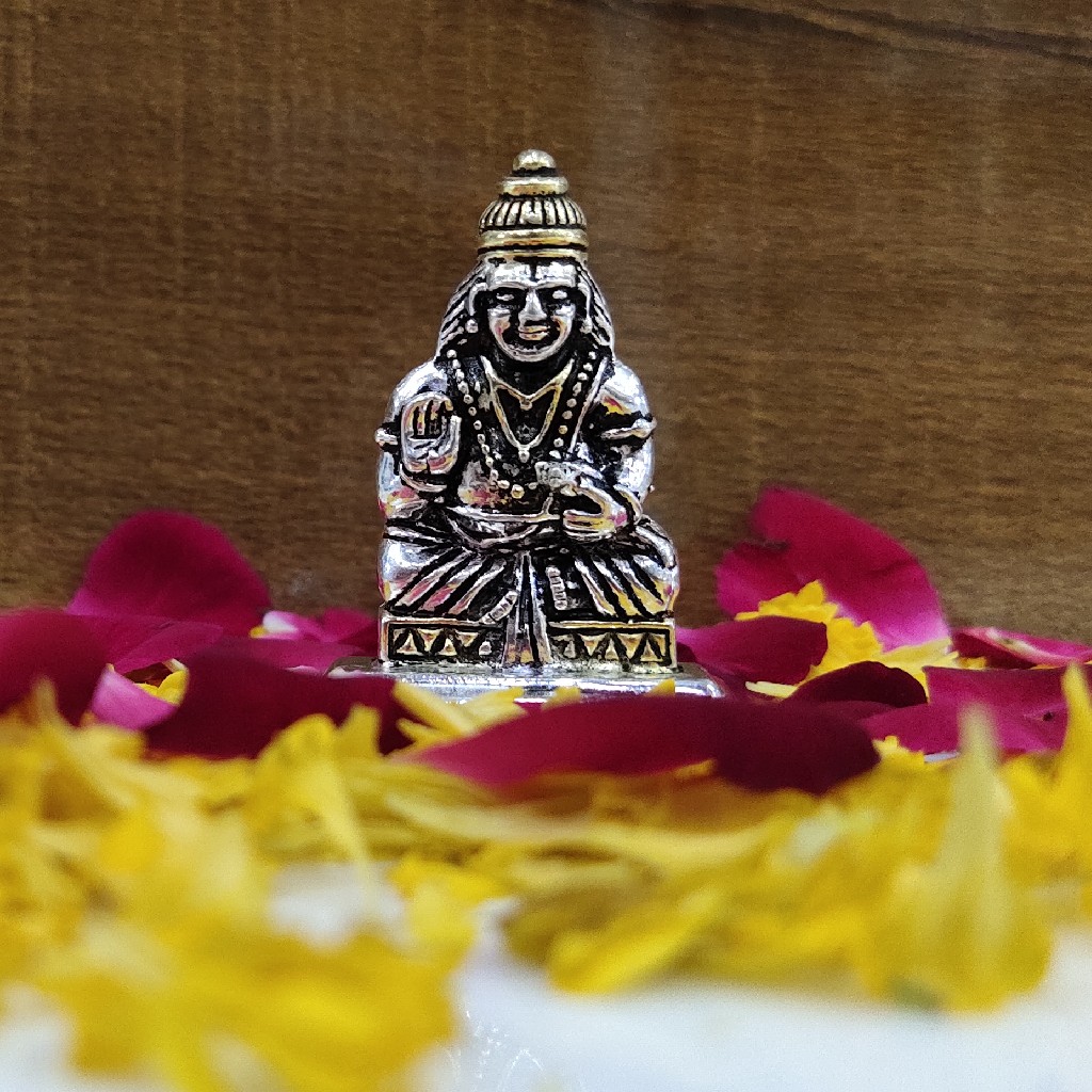 Silver oxidized Dhan-kuber plated Murti (solid)
