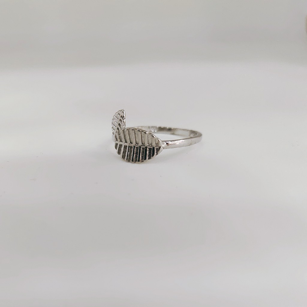 Sterling Silver 925 fancy Ladies Ring - Image 2
