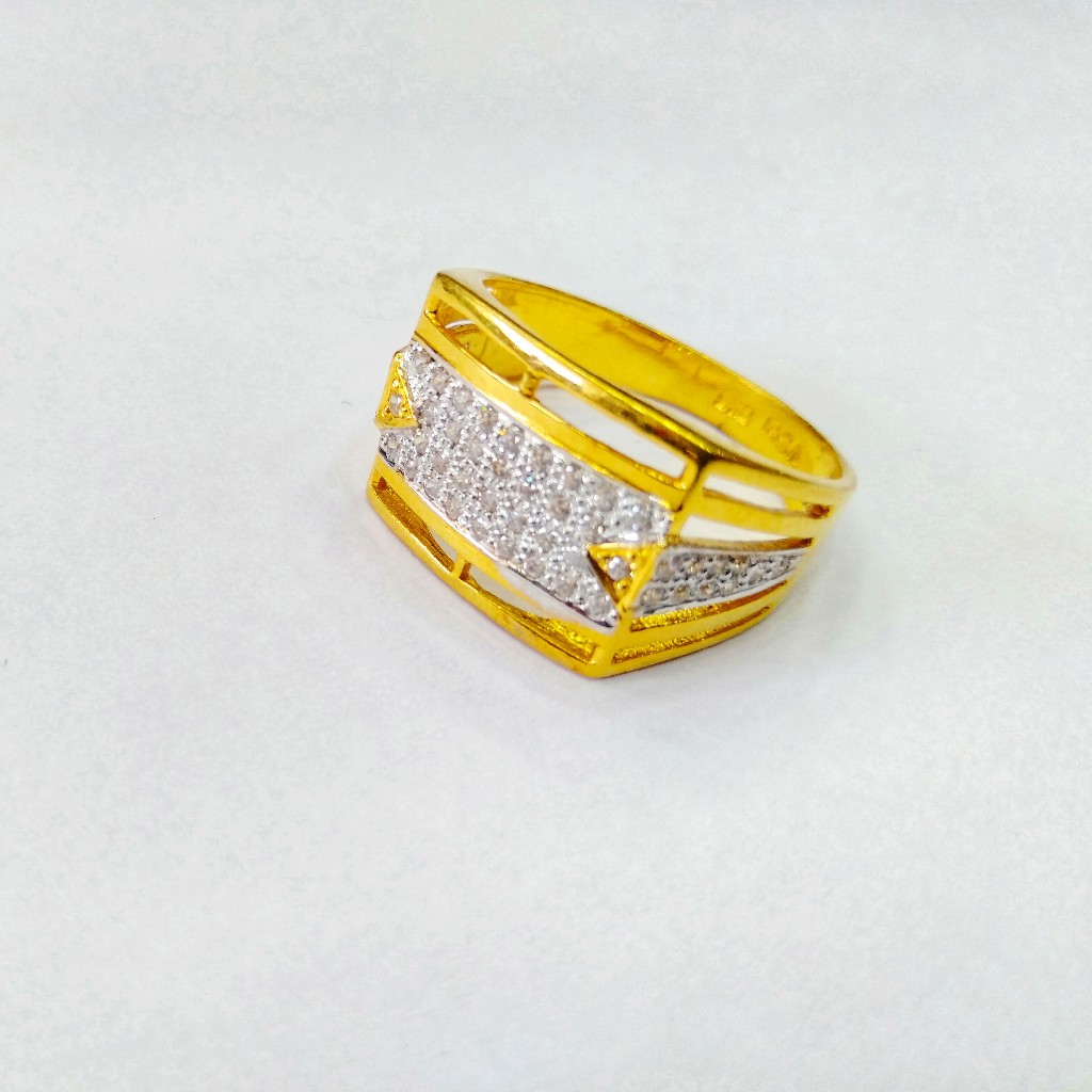 22 KT 916 Hallmark Men Ring