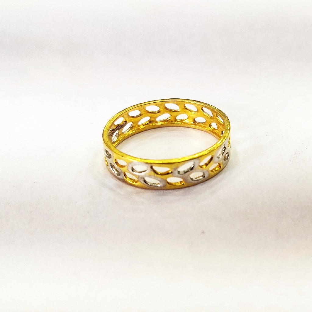 22 KT 916 Hallmark Men Ring