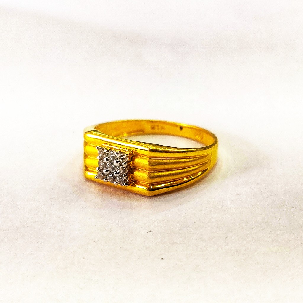 22 KT 916 Hallmark Men Ring