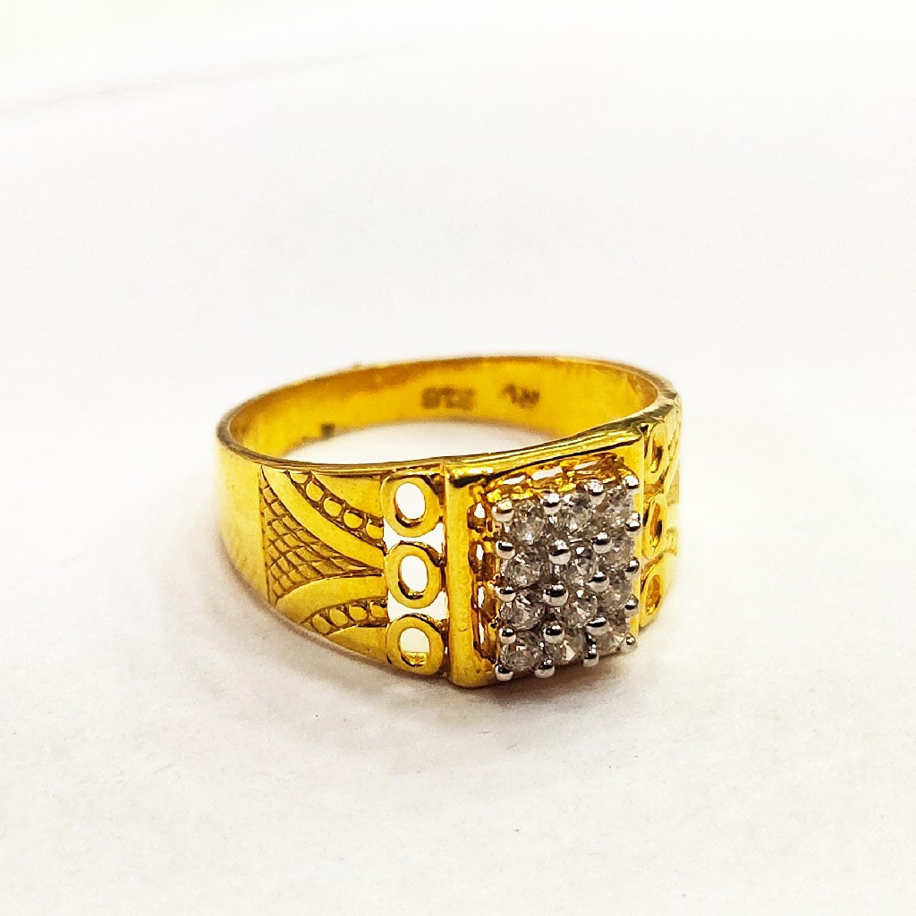 22 KT 916 Hallmark Men Ring