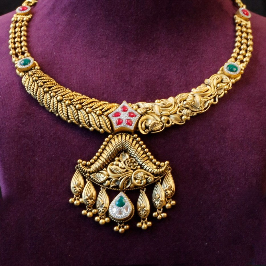 22kt antique necklace