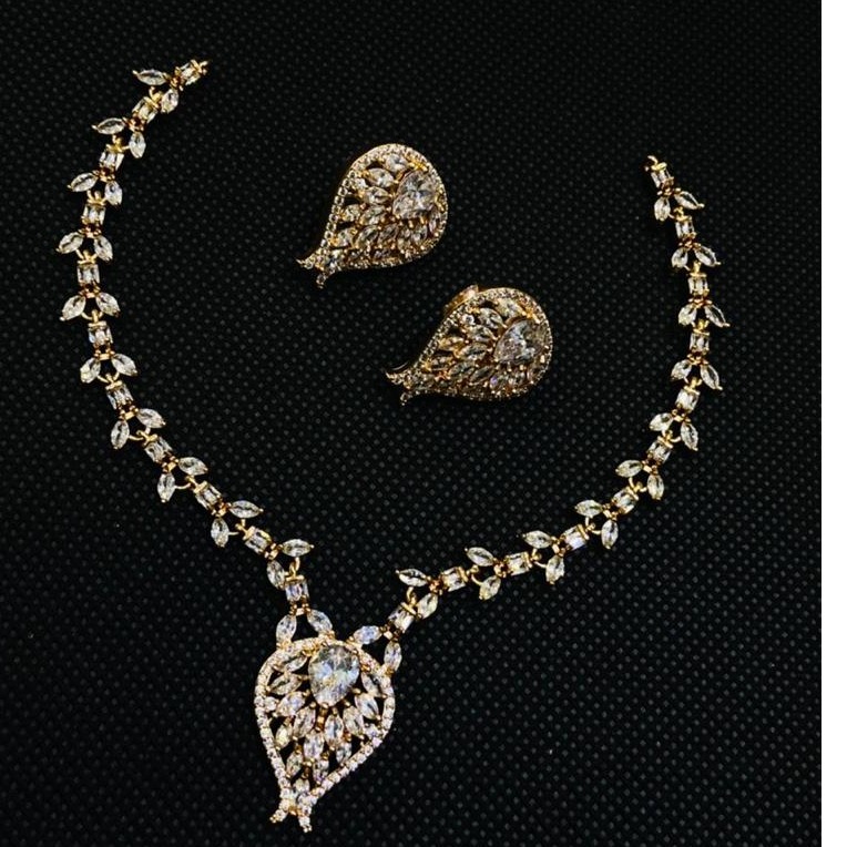 Leaves Design wedding Wear Artifical  Necklace Set