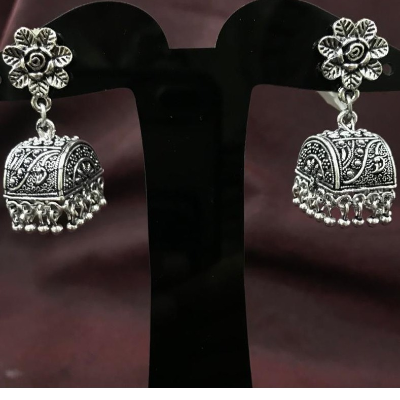 Fancy Flower Design Silver Stud Artificial Earring