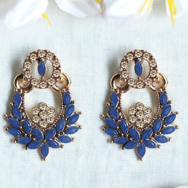 Everstylish Design Artificial Earring